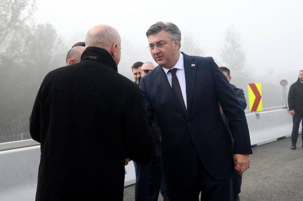 Svečanost puštanja u promet dionice autoceste A11 Lekenik - Sisak