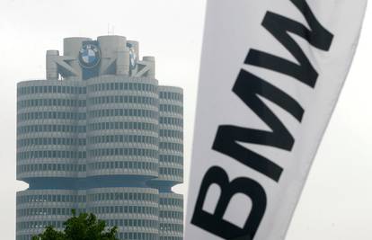 BMW okuplja sve više tvrtki oko samovozeće platforme