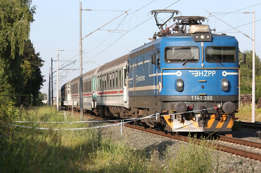 Vlak naletio na biciklista blizu Trnave: Smrtno je stradao...