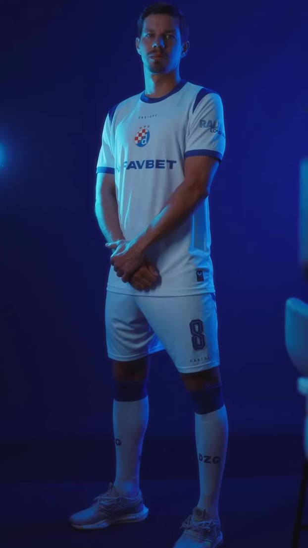 Dinamo nosi bijeli dres nakon 21 godinu! Kako vam se sviđa?