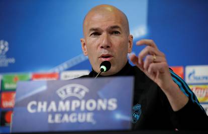 Zidane: Nećemo se us**ti u gaće zbog Jamesa i Bayerna