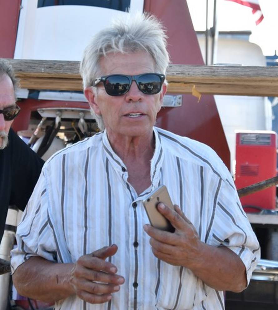 'Mad' Flat-Earther to Launch Himself 5,000 Feet "Homemade Astronauts."