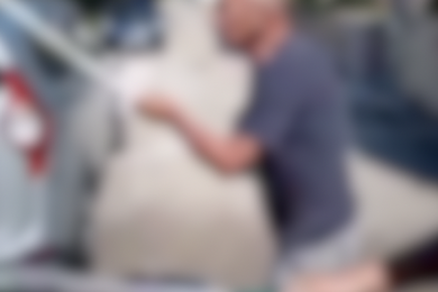 Lokalne mladiće napali 'vlasnici plaže'