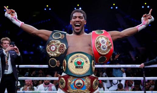 Joshua zavr&scaron;ava karijeru nakon &scaron;to mu je tragedija odnijela prijatelje!? 'Ka&zcaron;e da je gotovo'