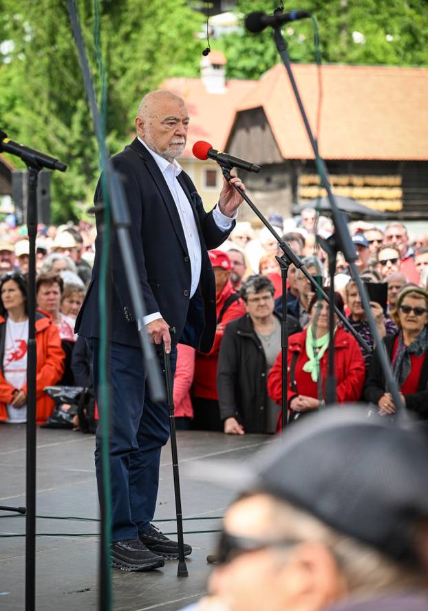 Manifestacija “Dan mladosti - radosti” u Kumrovcu
