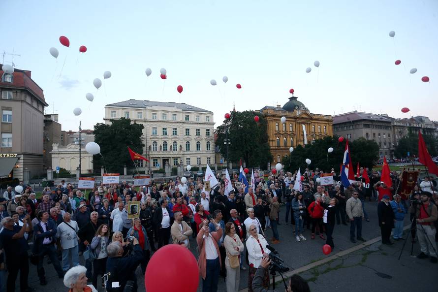 Skup: Dan antifašističke borbe obilježili na Trgu RH u Zagrebu