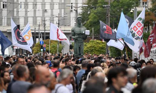VELIKI SKUP Studenti preplavili Beograd, promet blokiran