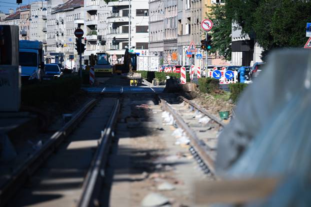 Zagreb: Radovi na tramvajskoj pruzi u Zvonimirovoj zaustavljeni zbog toplinskog vala