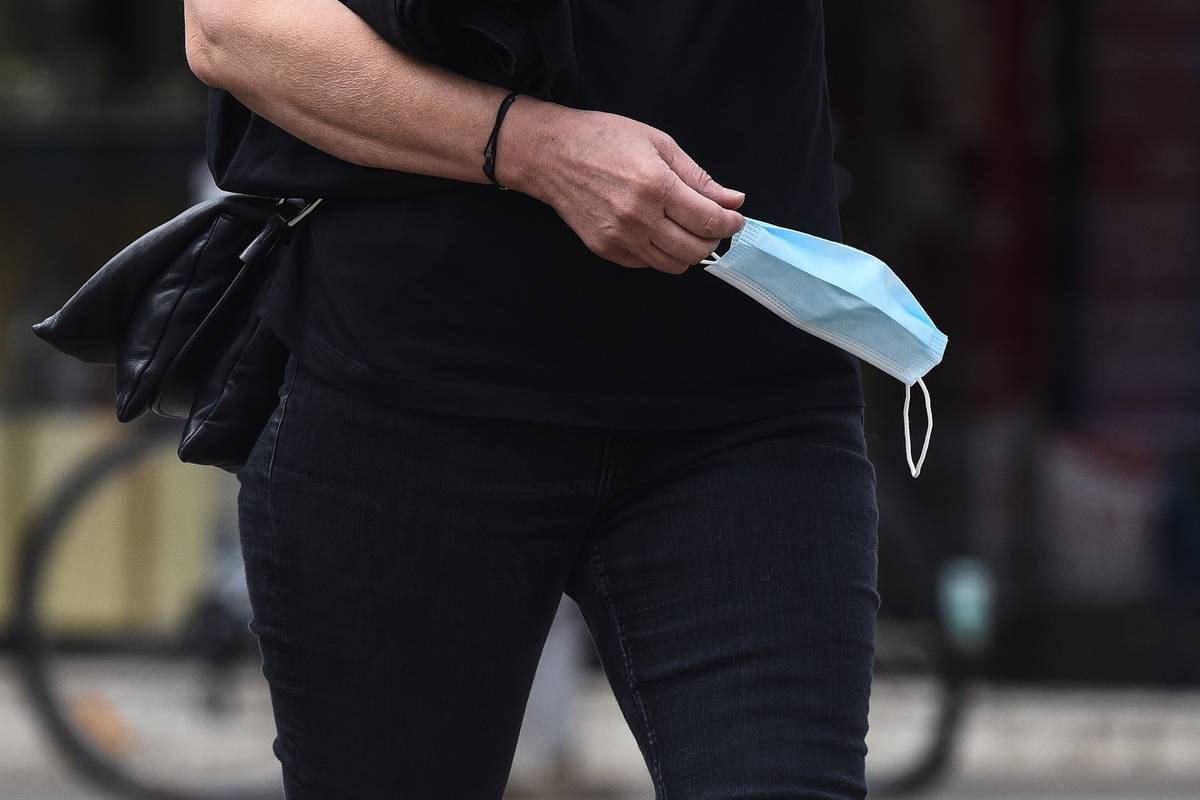 Crna Gora bilježi rast zaraženih koronavirusom, vratili obvezu nošenja zaštitnih maski