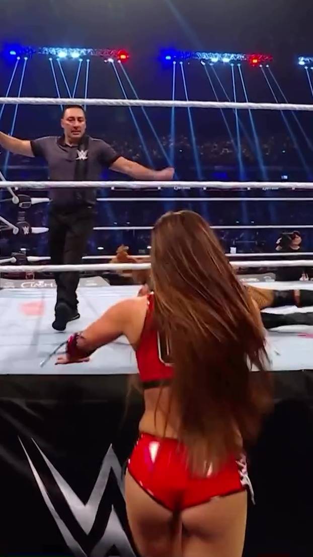 FOTO Može joj biti sin! Kečerica (42) zavela 20 godina mlađeg: 'Dugo me nitko nije ni taknuo'