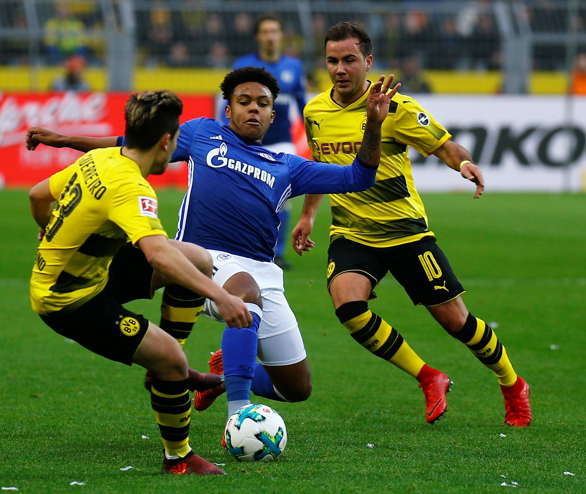 Bundesliga - Borussia Dortmund vs Schalke 04