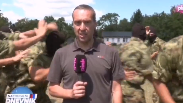 Snimka vježbe srpskih vojnika postala viralni hit: Što je ovo?! Kao iz 'Top liste nadrealista'!