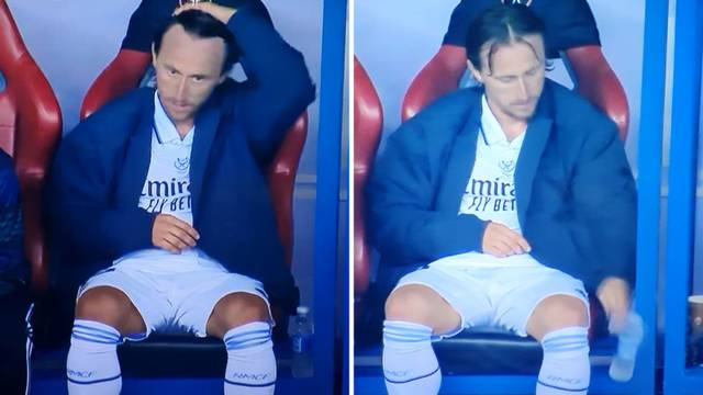 Modrić ljutit nakon izlaska iz igre. Stradala je bočica na klupi