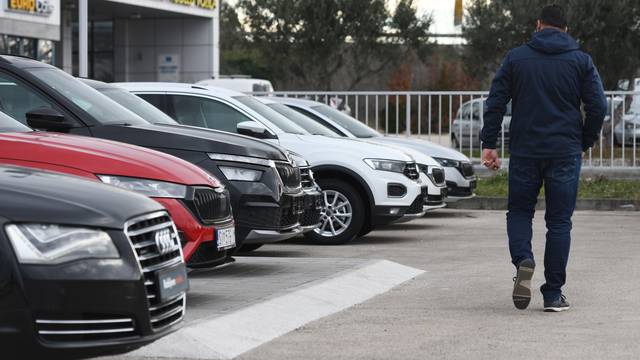 Šibenik: Nedostatak rabljenih vozila doveo je do velikog rasta cijena istih