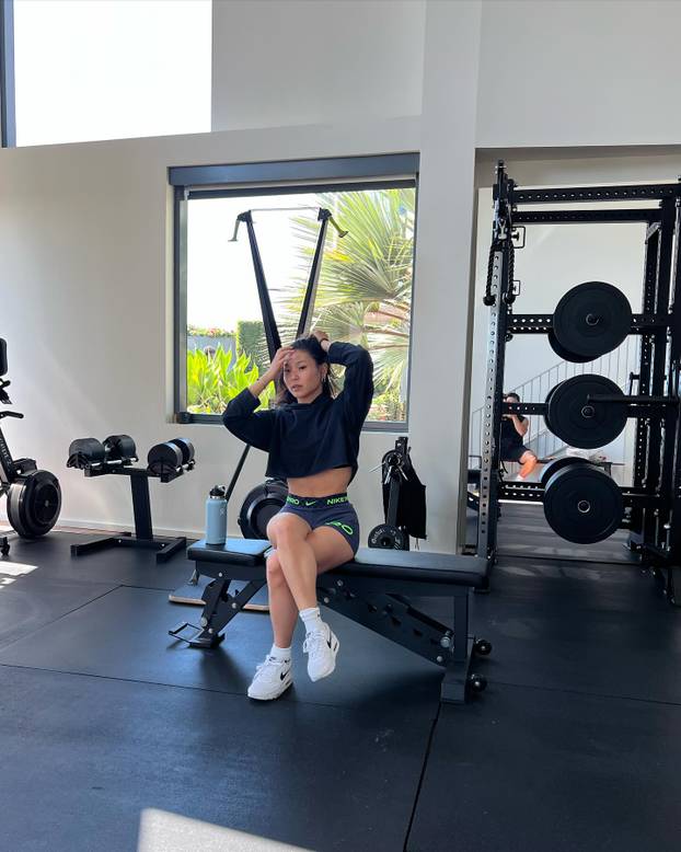 FOTO Bila je blizu trećem zlatu, njena priča je inspiracija za sve sportaše, a u haljinama - blista