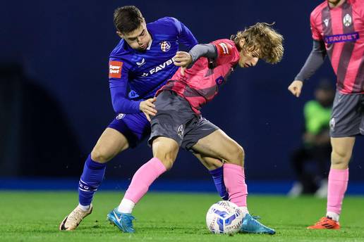 LIVE Dinamo - Lokomotiva 3-1: Frca na sve strane! Petković pogađa prečku s ruba 16 metara