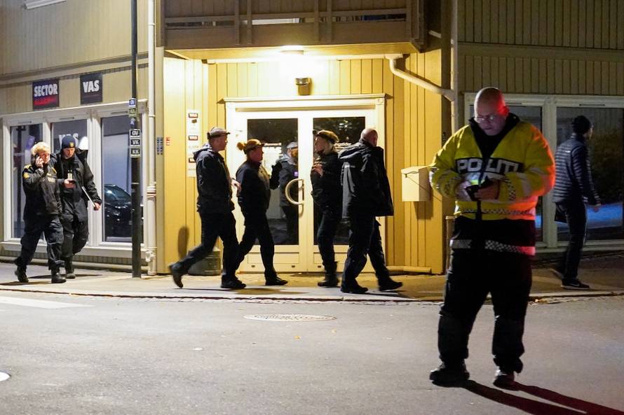 Man kills several people in Norway in bow and arrow attacks, in Kongsberg