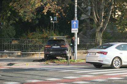 FOTO Kaos u centru Zagreba: Tri auta se sudarila na raskrižju