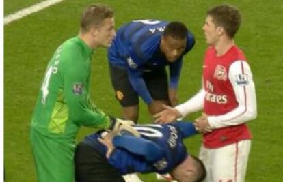 Briljantno 'spustio' Rooneyu: Zato ne želiš sa mnom u lift?