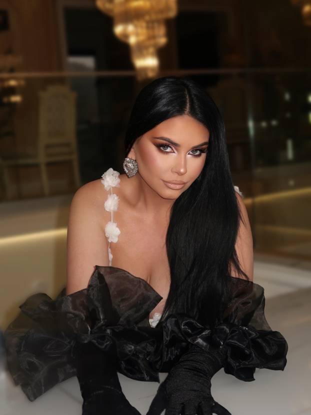 FOTO I ona sanja put u Ameriku! Sarajevska novinarka osvojila Wales, privela Štimca i Henryja