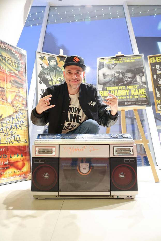 Zagreb: Otvorenje Phat Phillijeve izložbe "Memory Lane - 40 godina hip-hopa"