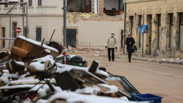Stradalima u potresu na Baniji iz Srbije donirali 25.000 eura