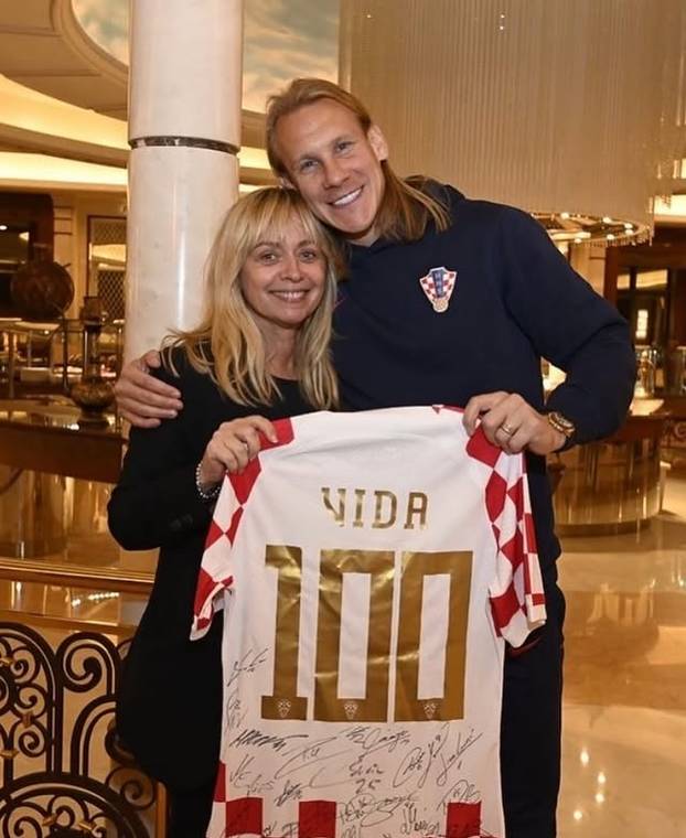 FOTO Ovo je žena kojoj 'vatreni' povjeravaju sve svoje tajne