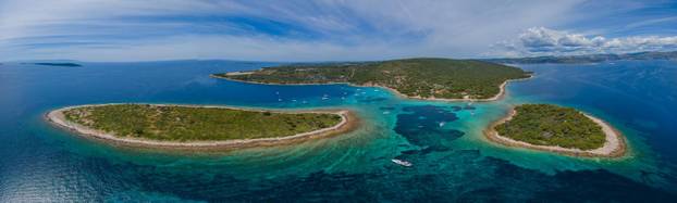 Fotografije iz zraka uvale Krknjaši na Drveniku Velom