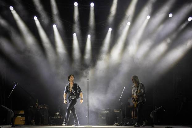 Pula: Parni valjak održao koncert u prepunoj Areni 