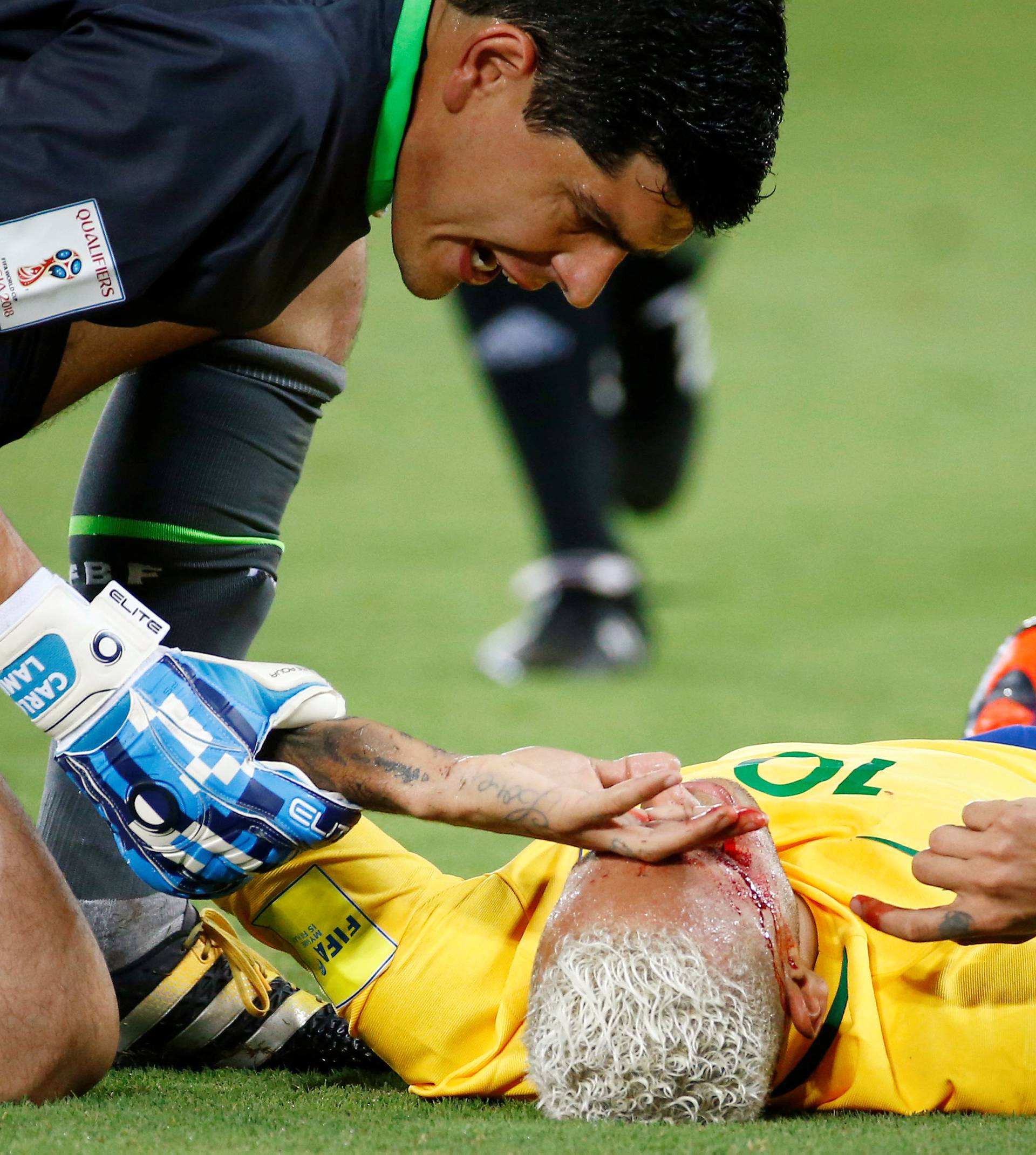 Football Soccer - Brazil v Bolivia - World Cup 2018 Qualifier 