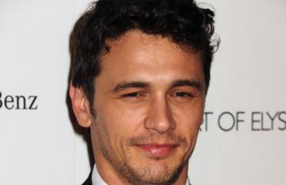 James Franco je bez srama na setu oralno zadovoljio dečka 