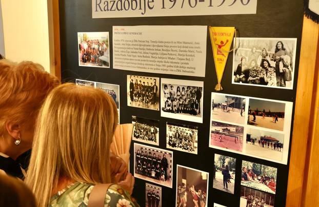 24SATA Split: Otvorenje izlozbe fotografija povodom 50 godina kluba ZRK sinj
