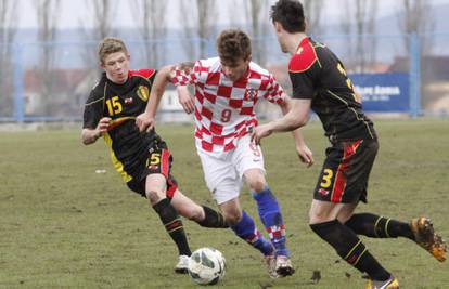 U-17 reprezentacija u sudačkoj nadoknadi srušila Crnu Goru