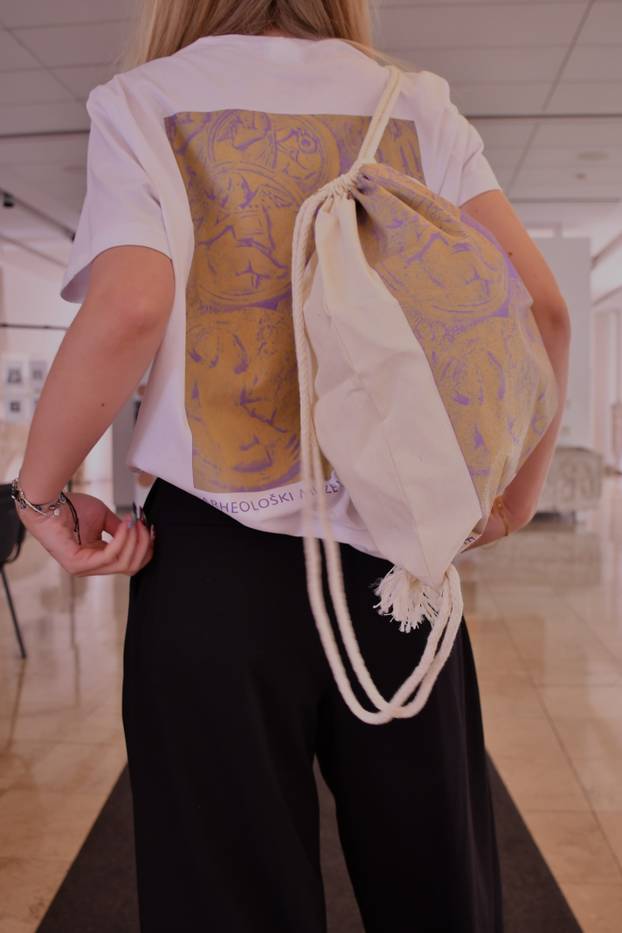 Kolekcija dizajnerskih suvenira u Arheološkom muzeju u Zadru