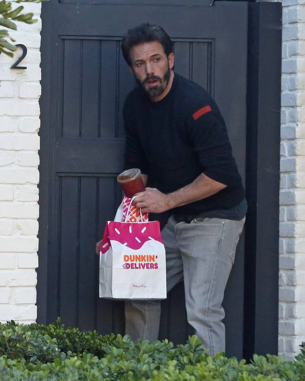 EXCLUSIVE: Ben Affleck picks up Dunkin Donuts from his doorstep