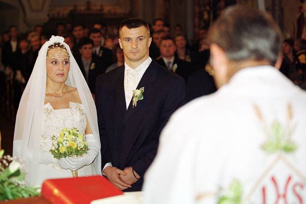 Zagreb: 12.10.2002., vjen?anje Mirka Filipovi?a i Klaudije Šuker