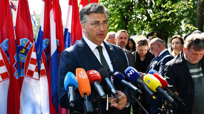 Andrej Plenković o Hipodromu: 'Tajming čudan? Neka pokrenu inicijativu za smjenu Turudića' 12 pxl 010525 132044260 mR8X7J7