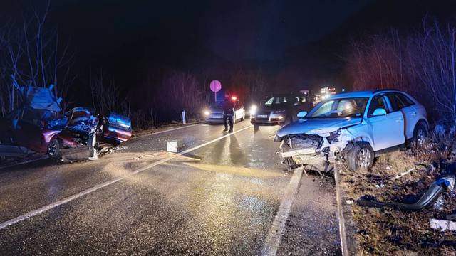 U teškoj prometnoj nesreci kraj Mostara poginule dvije osobe