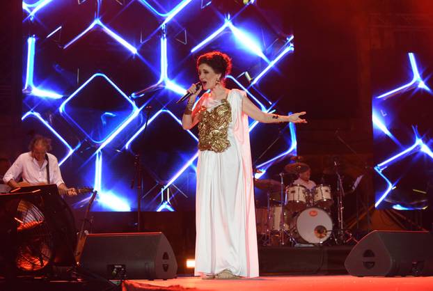 04.08.2024., Pula: I Doris Dragovic napunila pulsku Arenu.