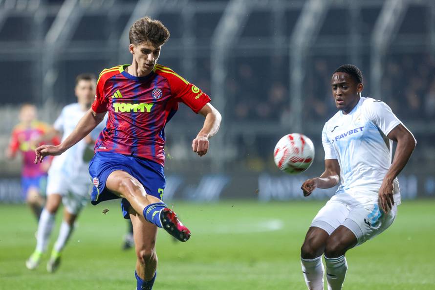 Susret Rijeke i Hajduka u četvrtfinalu Hrvatskog nogometnog kupa