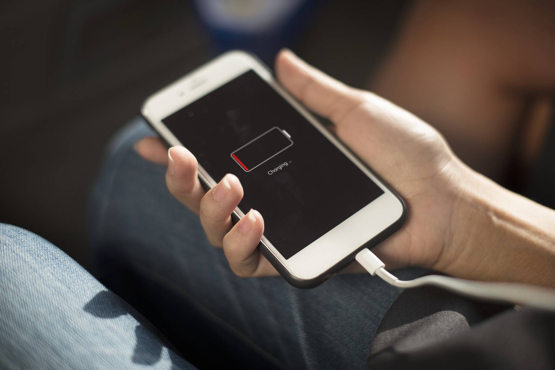 Baterija na mobitelu ima vijek trajanja: Možete ga produljiti
