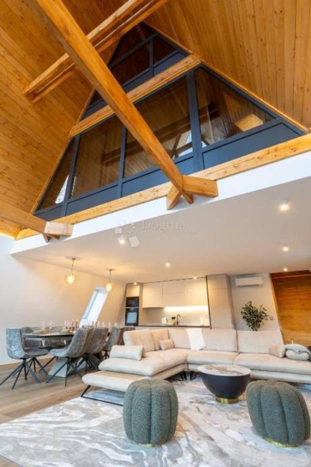 FOTO Ova vila na malom brežuljku u Delnicama nudi luksuz i užitke cijele godine