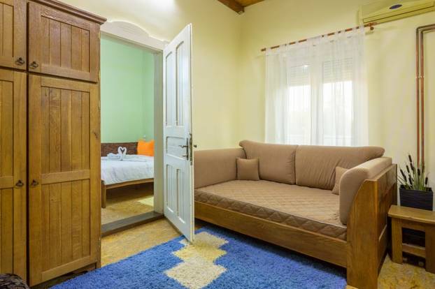 FOTO Vile na moru koštaju po nekoliko milijuna, a u Baranji za pola milijuna € dobijete hotel!