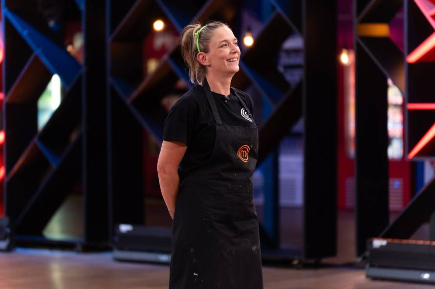 Renata nakon napetog dvoboja napustila 'MasterChef', Antonija je druga polufinalistica showa