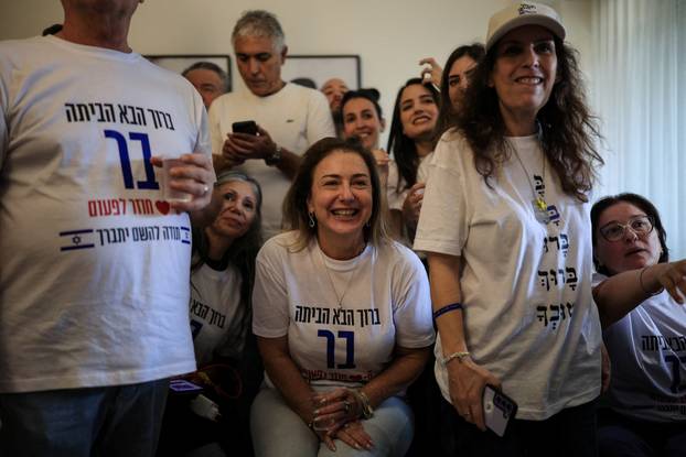 Hostages-prisoners swap deal between Hamas and Israel