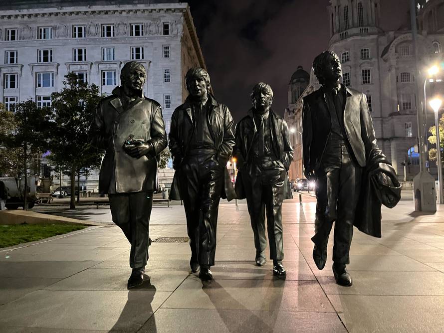 Beatles statue in Liverpool