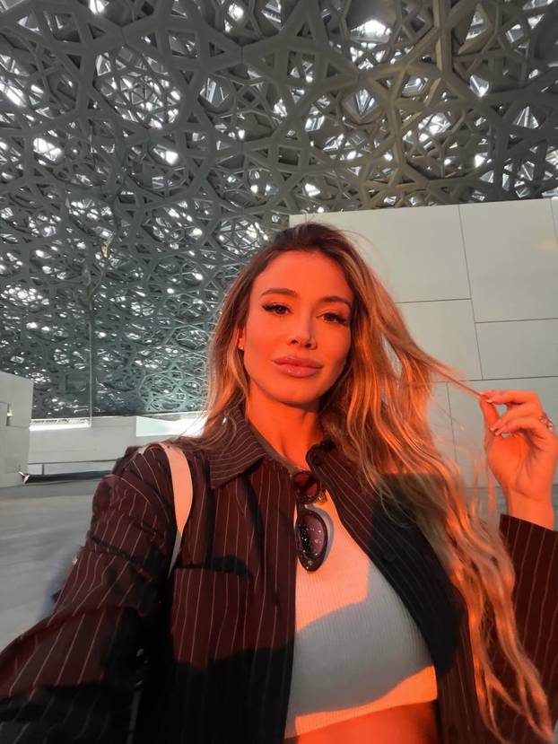 FOTO Trudna Diletta ponosno pokazuje trbuh, ali i ne samo njega: Natuknula je i spol bebe?