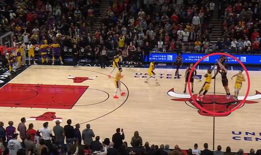 VIDEO Luda završnica: Bullsi pobijedili Lakerse košem  s pola terena u zadnjoj sekundi...
