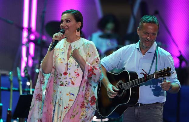 Vela Luka: Održan koncert "Trag u beskraju" posvećen Oliveru Dragojeviću