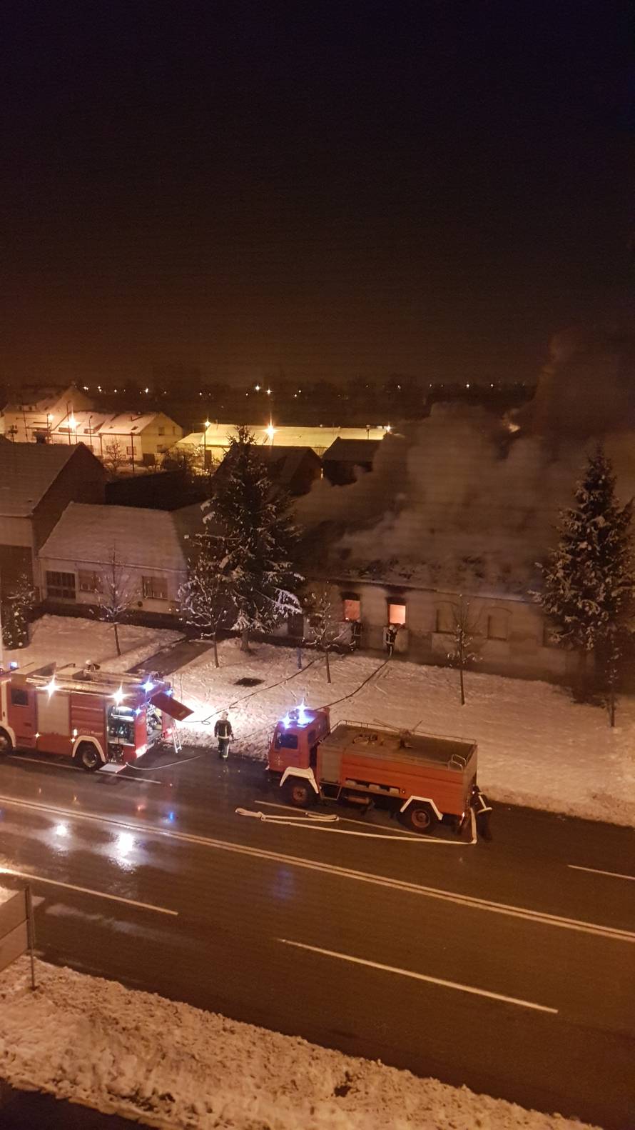 Žena poginula u gorućoj kući u Osijeku: Našli su je vatrogasci